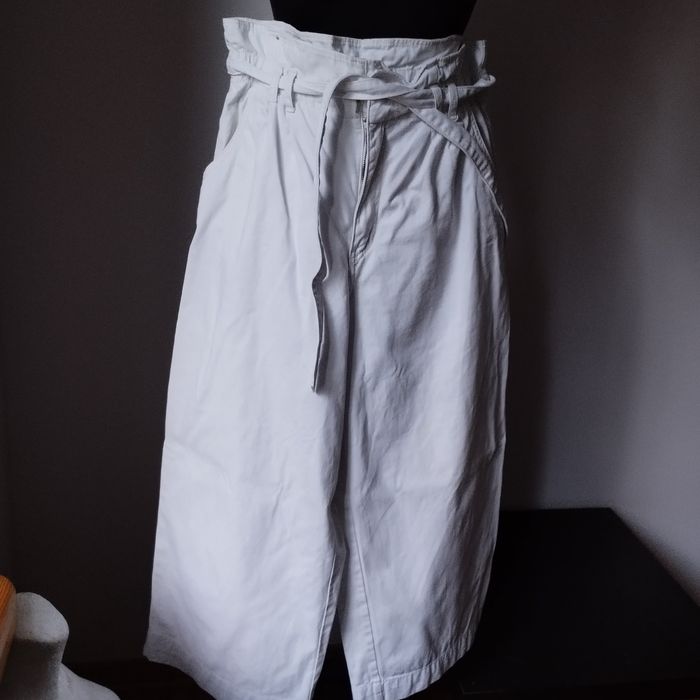 Białe spodnie coullote H&M