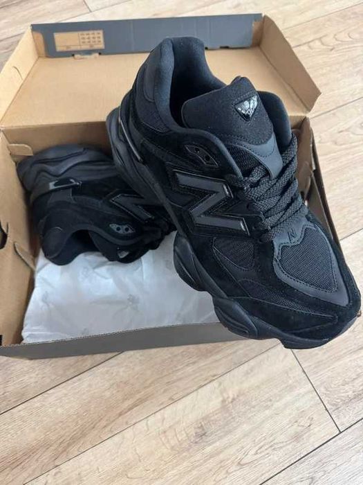 New balance 9060 full black 40