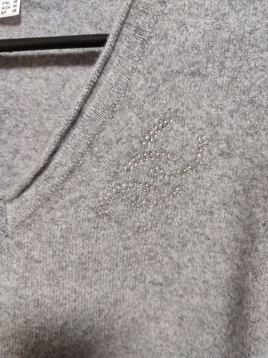 Светр    жіночий