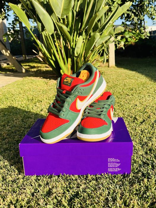 Nike SB Dunk Low Pro PRM Seattle Supersonics