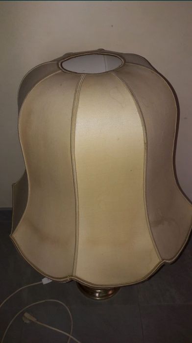 Ceramiczna lampa stołowa duza