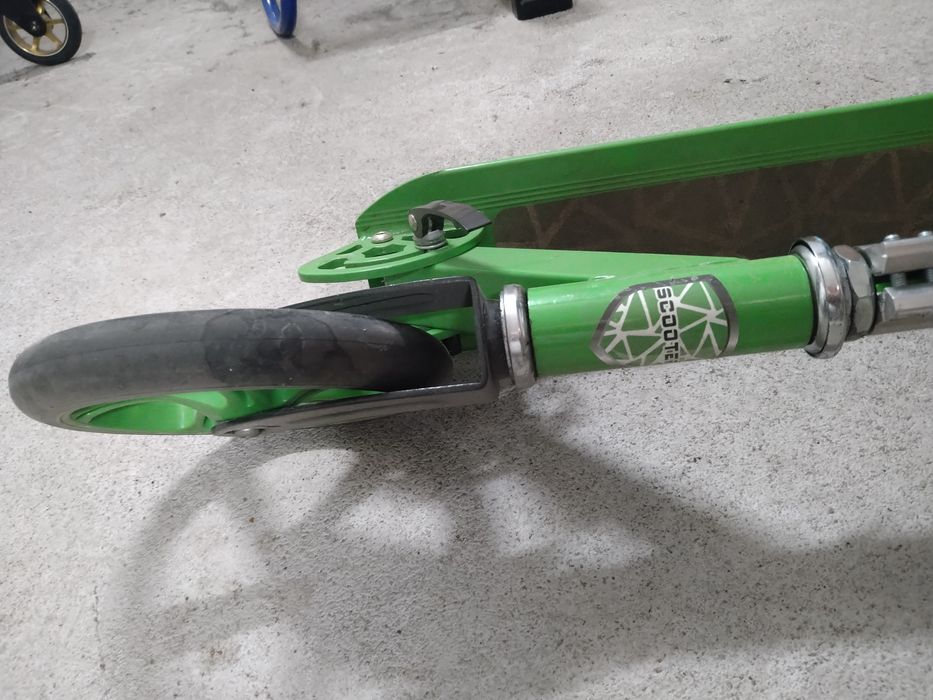 Hulajnoga Scooter zielona