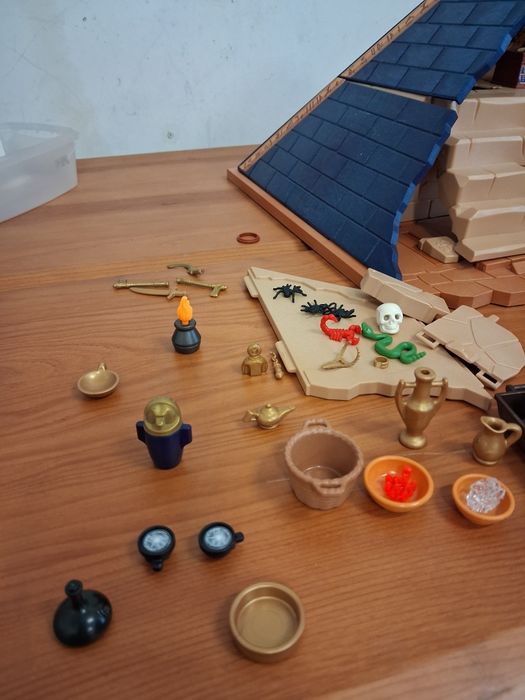 Pirâmide history playmobil