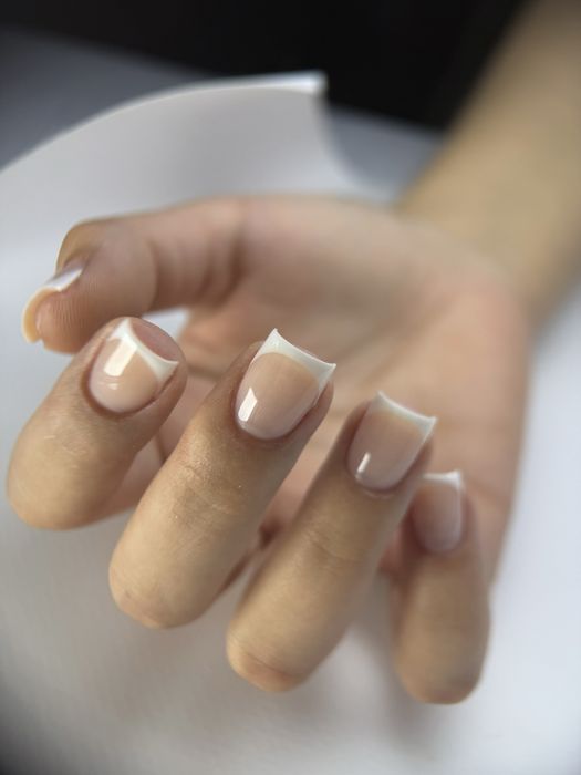 Манікюр, педикюр, подологія, брови, вії