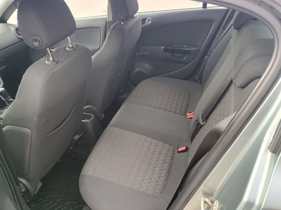 Opel Corsa D 2013 rok benzyna z Niemiec Polift