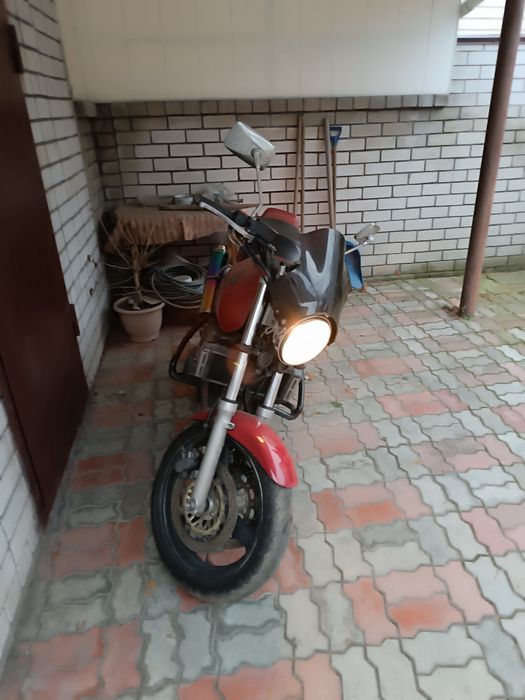 Продам Honda cb400