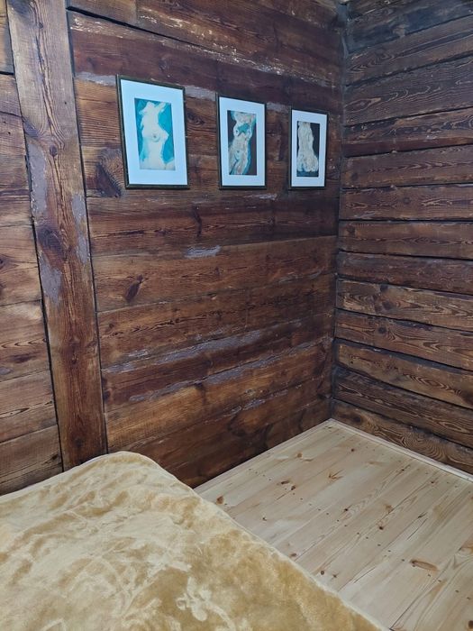 Siedlisko 56 ar z domem 80m2 i stodołą