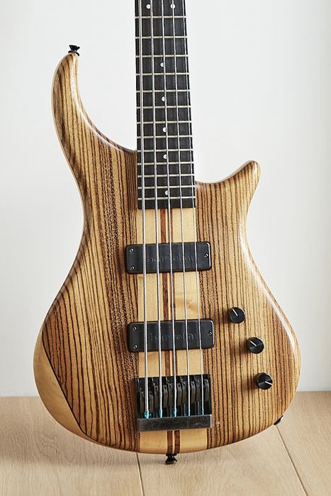 Gitara basowa bass Pedulla Thunderbass 5
