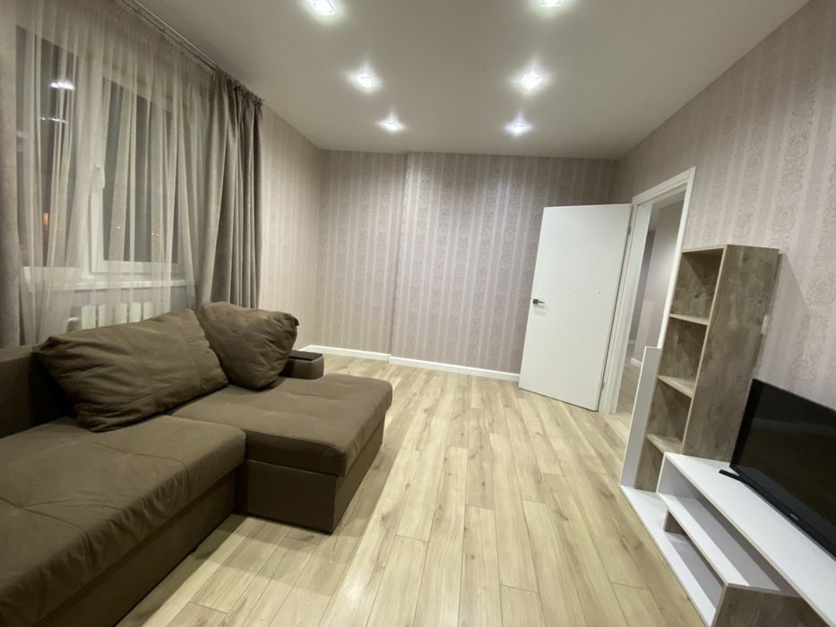 Сдам 2 комнат квартиру 2 этаж ЖК Виктория, Новые дома