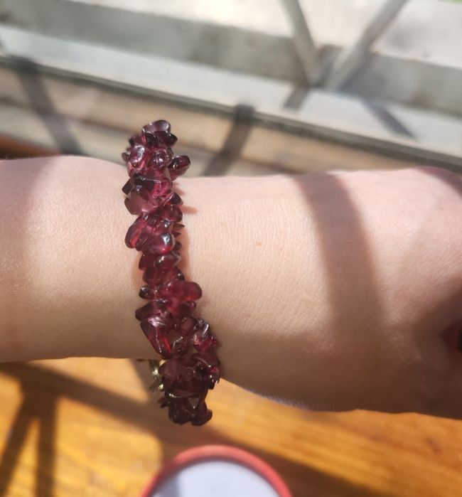 Браслет из граната