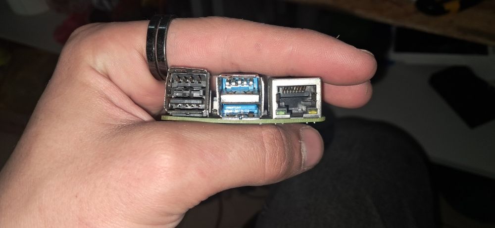 Raspberry pi 4 під ремонт або  на запчастини