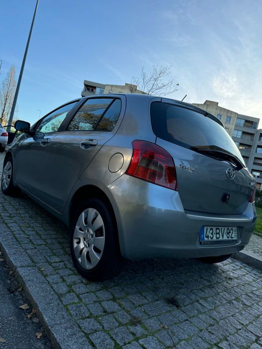 Toyota Yaris com excelente motor 1.4 D4D