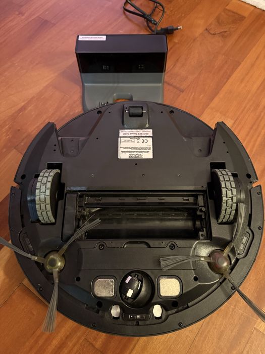 Aspiarador e lavadora ECOVACS Deebot OZMO 930  com pouca uso