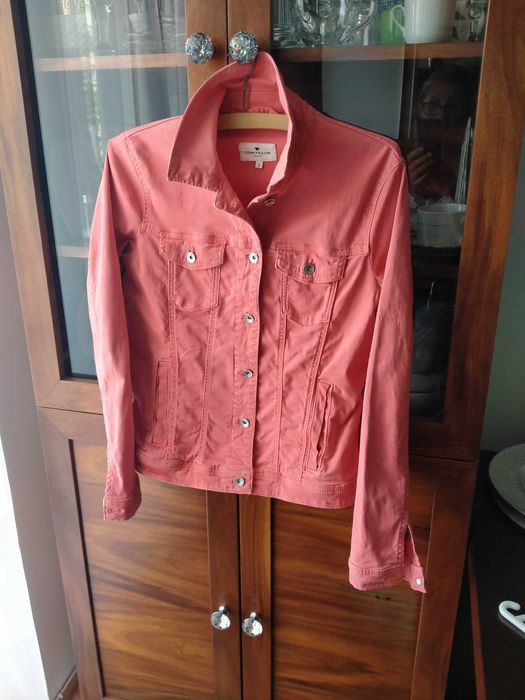 Kurtka jeans kolor  jasno czerwony  znakomistej firmy Tom Tailor r L