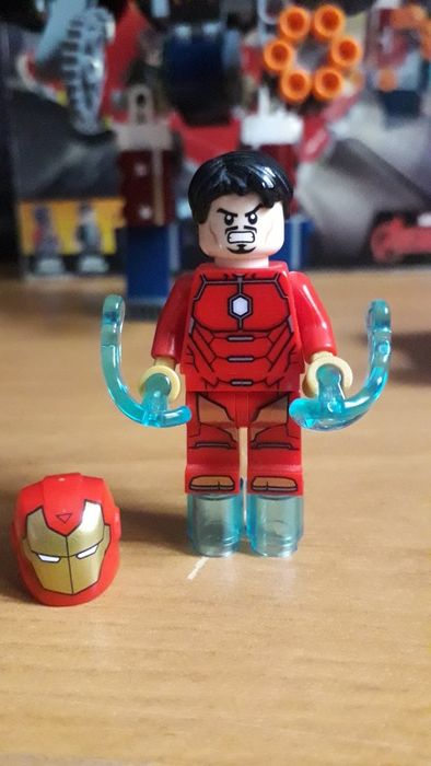 Конструктор LEGO MARVEL Super Heroes. 76077. Iron Man: Detroit Steel Strikes