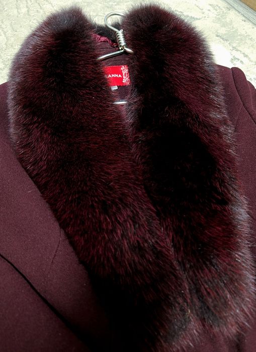 Пальто жіноче ,класичне