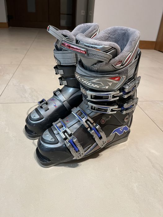 Buty narciarskie damskie  Nordica 250-255 (ok.39-40)