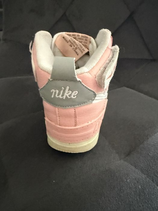 Кросівки для дівчинки