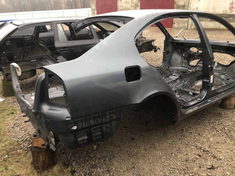 Кузовщина четверть крыло крыша лонжерон порог Шкода Октавия А5