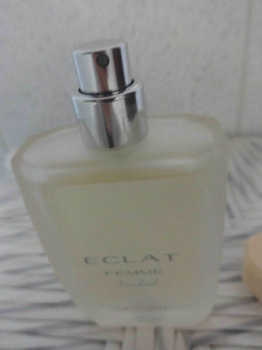 Perfume Eclat Femme Weekend Oriflame