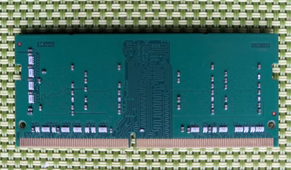 Оперативная память для ноутбука SK hynix 8GB DDR4 3200MHz SO-DIMM.