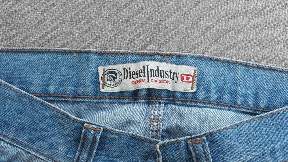 Мужские джинсы 2  пары