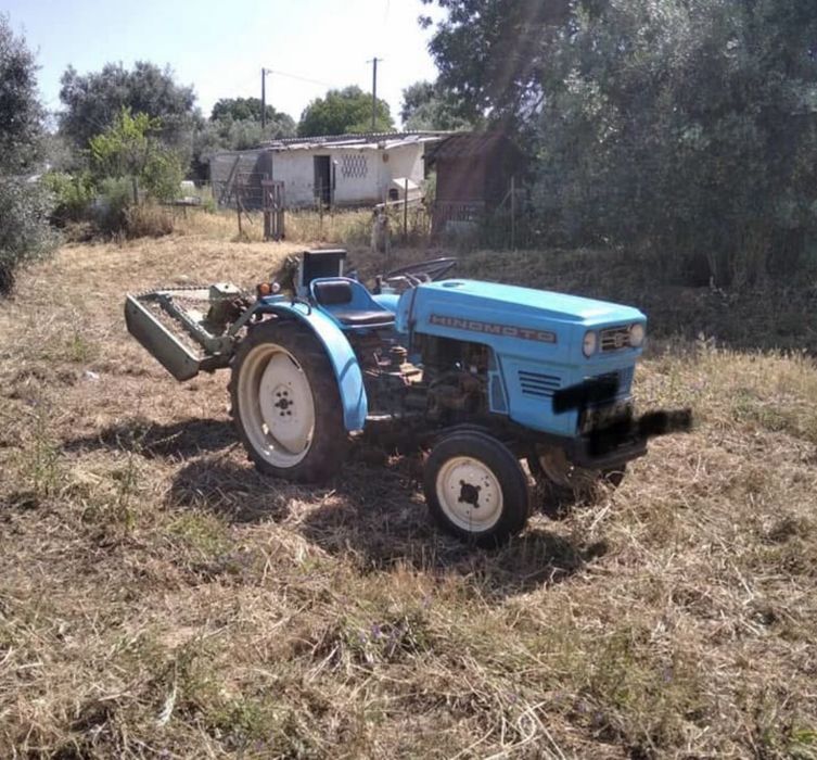 Tractor hinomoto
