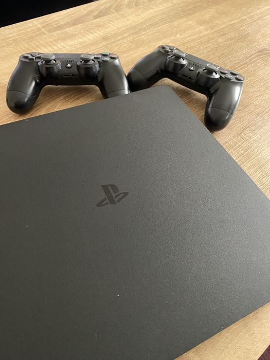 PS4 Jet Black de 1 TB