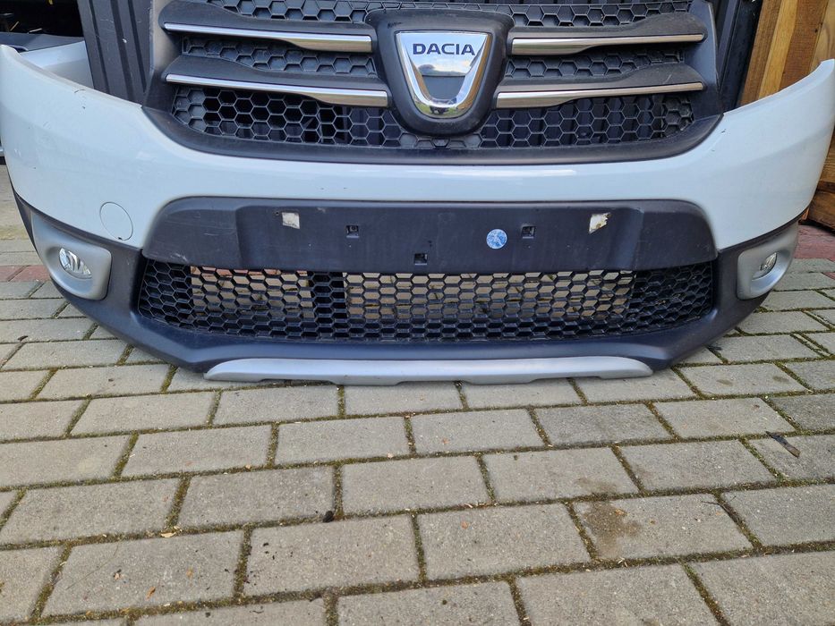 [257] Zderzak przedni Dacia Sandero II 12-16r.