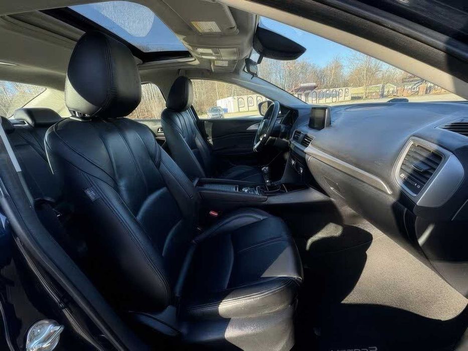 Mazda 3 Touring      2018