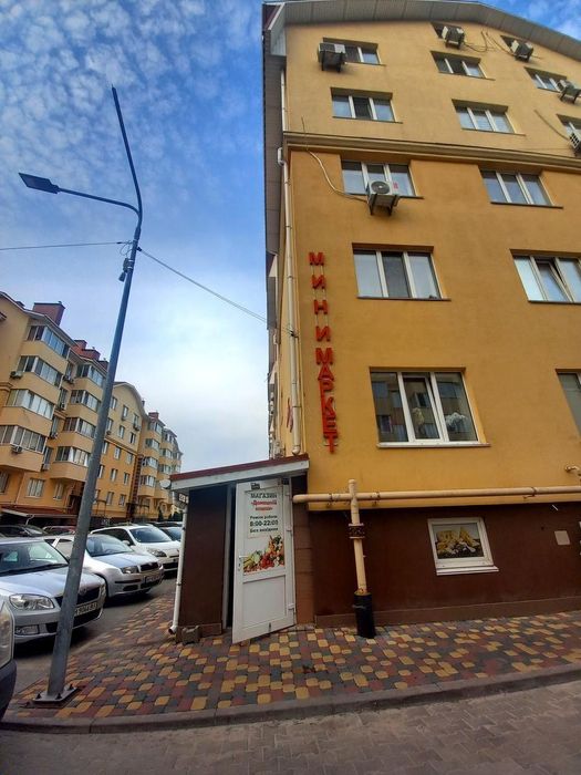 Продаж комерційного приміщення з холодильною камерою. Борщагівка.