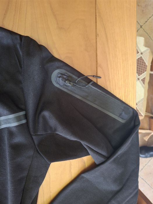 Nike Tech Fleece Preta