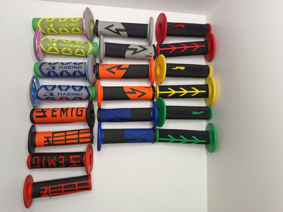 Грипсы универсальные для любой мототехники мягкие