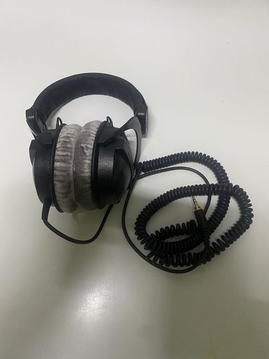 Auricolar como novo vintage.