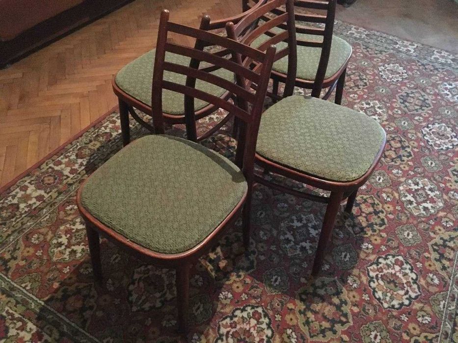 ліжка оптом, книжні полиці, стіл з стільцями