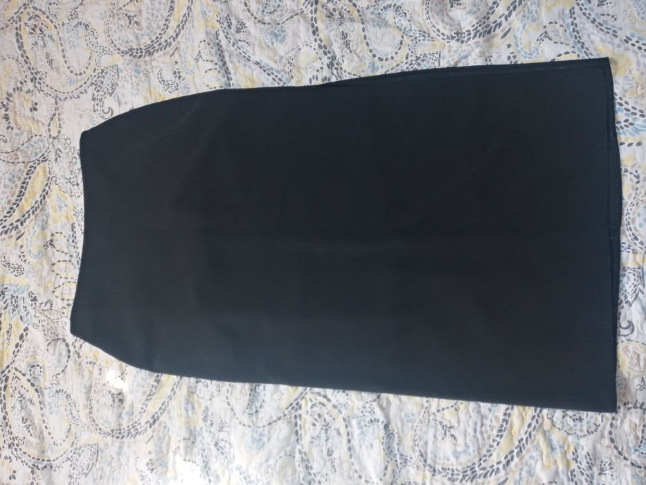 Ładny czarny komplet damski r.44+bluzkę