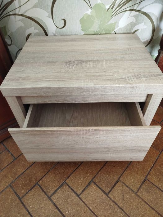 Stoliki szafki nocne 4szt.