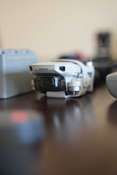 DJI Mini 2 Fly More Combo - Drone459441623564308482