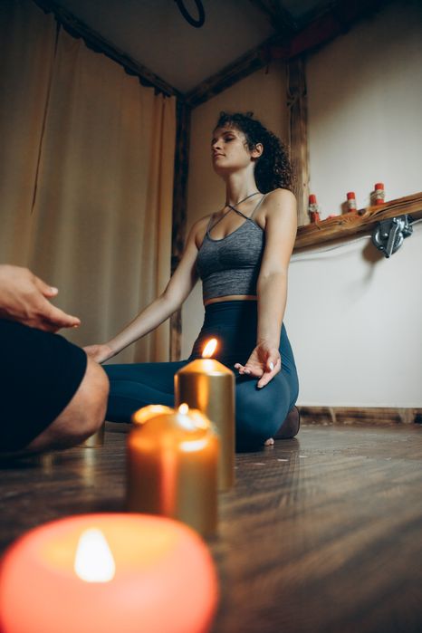 Цвяхостояння з психологічною консультацією, медитацією та чаюванням