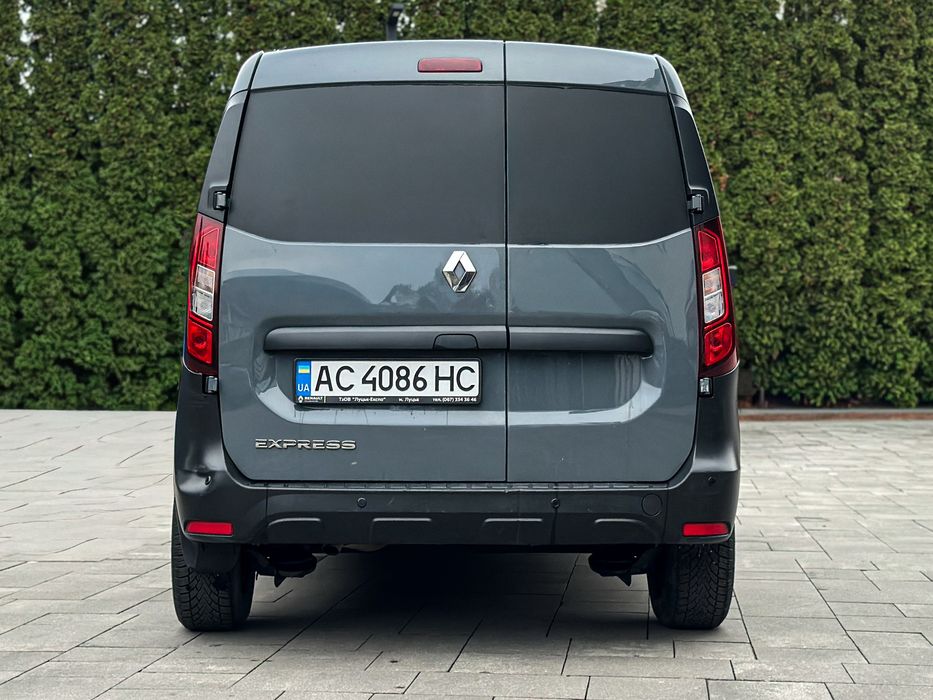 Автомобіль Reno express 2023