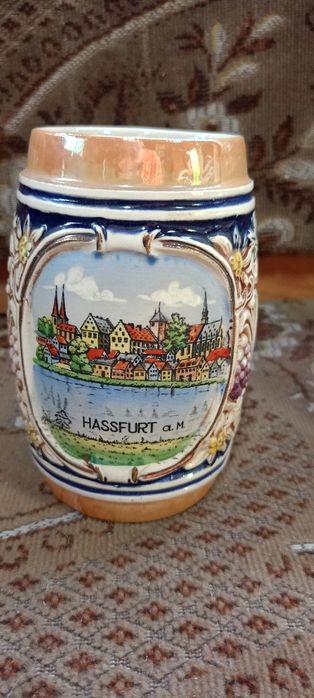 Dwa dzbanki ceramiczne