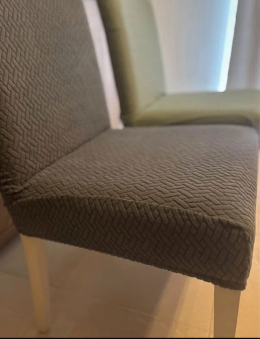 Conj de 4 capas NOVAS para cadeiras cinzento