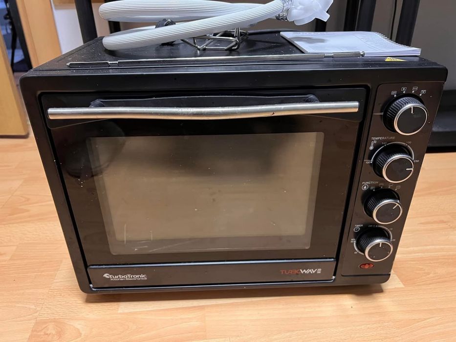 Mini piekarnik NOWY nieużywany Turbotronic Turbowave