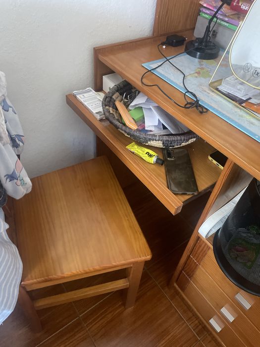 Secretaria em madeira quarto criança