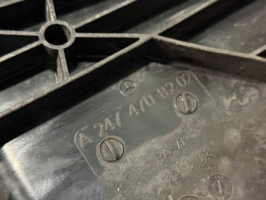 Depósito ADBLUE Mercedes Classe A W177