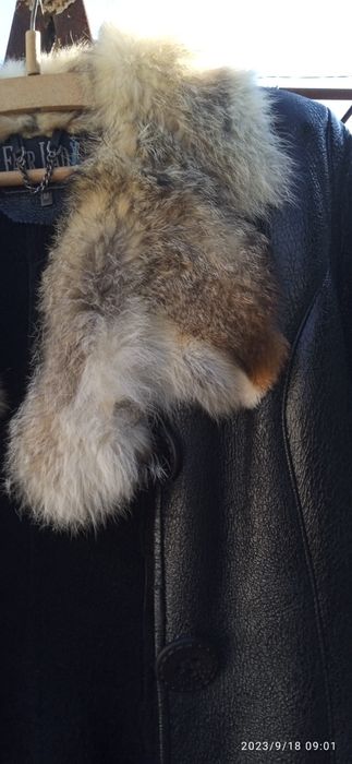 Женская дубленка кожа .