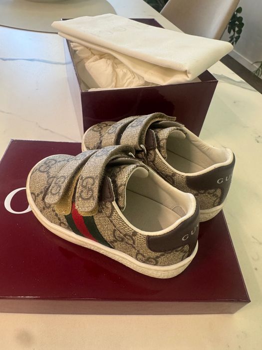 Продаж брендового дитячого взуття GUCCI