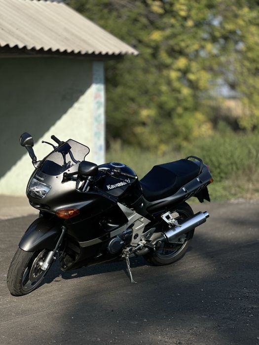 Kawasaki zzr 600