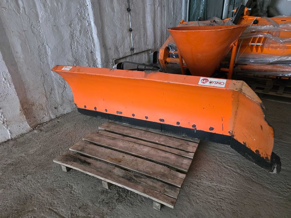 pług do śniegu ursus c 330 bardzo mocny