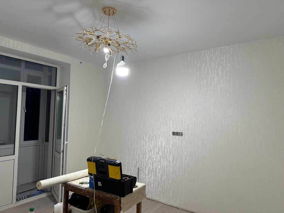 Поклейка обоев Малярные работы Комплексный ремонт